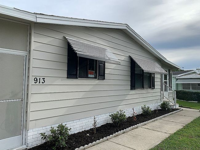 Photo of 913 Oleander St, Lady Lake, FL