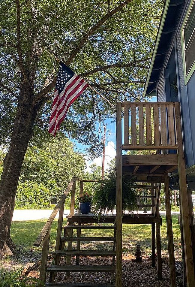 Preview of property located at 20 Oak Tree Dr