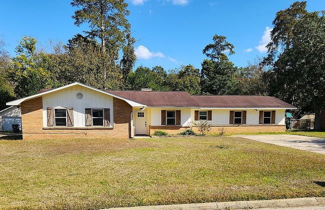 Additional photo 1 of property located at 1300 Northfield Cir