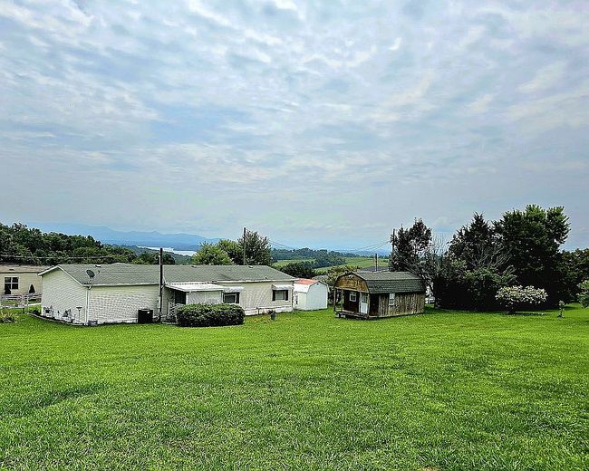Photo of 904 Leconte View Way, Kodak, TN