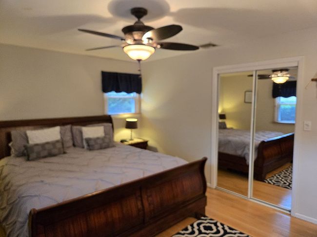 Photo of 6 Satinwood Rd, Bayville, NY