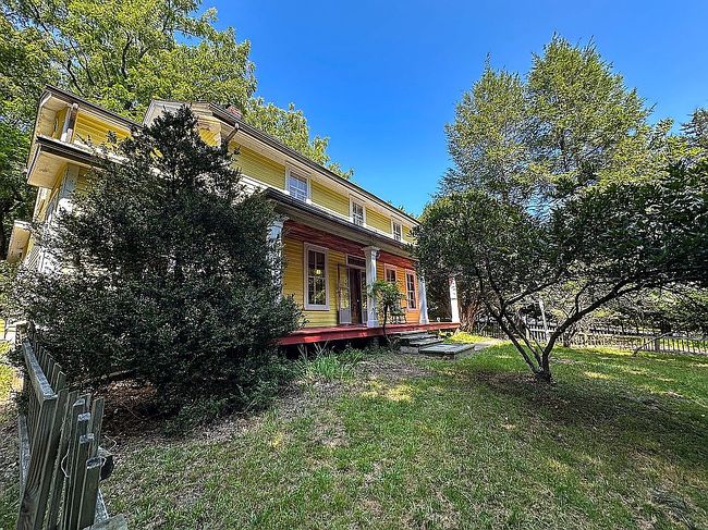 Photo of 145 Cherry Ln