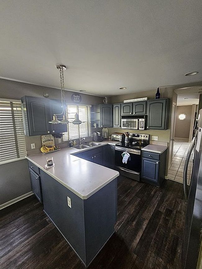 Photo of 5570 Wildrose Ave, West Bloomfield, MI