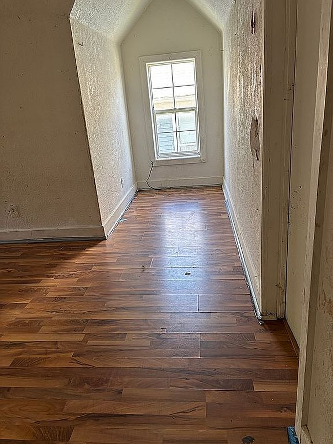 Photo of 2020 Jules St, Saint Joseph, MO