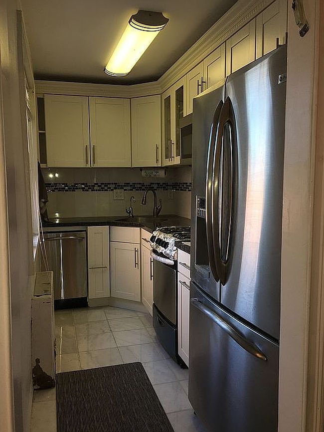 Photo of 16 Canterbury Rd Apt 3E, Great Neck, NY