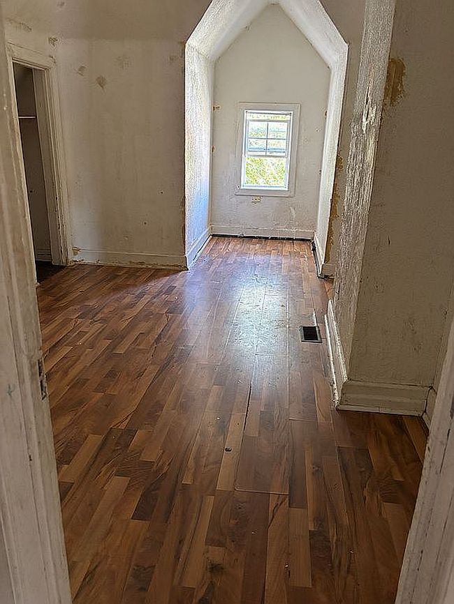 Photo of 2020 Jules St, Saint Joseph, MO