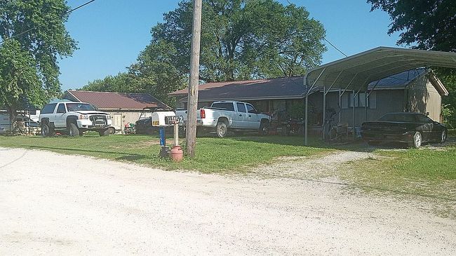 Photo of 1153 E Elm St, Morrisville, MO