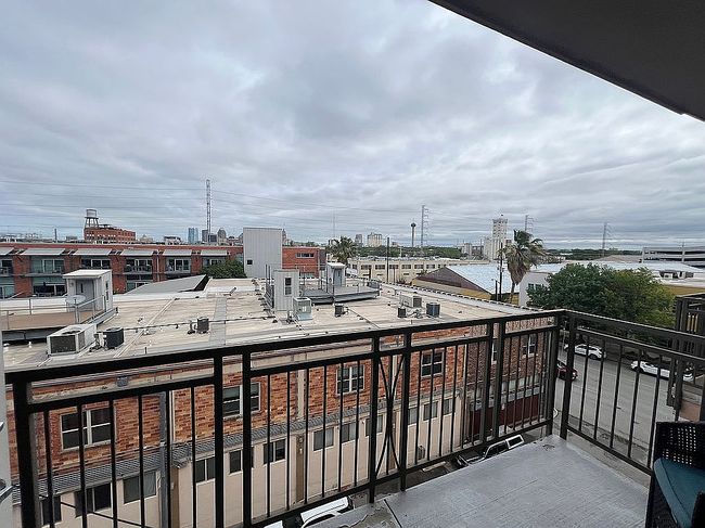 Image of 1401 S Flores St Apt 409