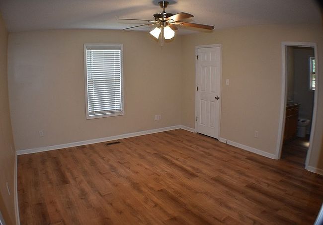 Image of 414 Skyview Dr