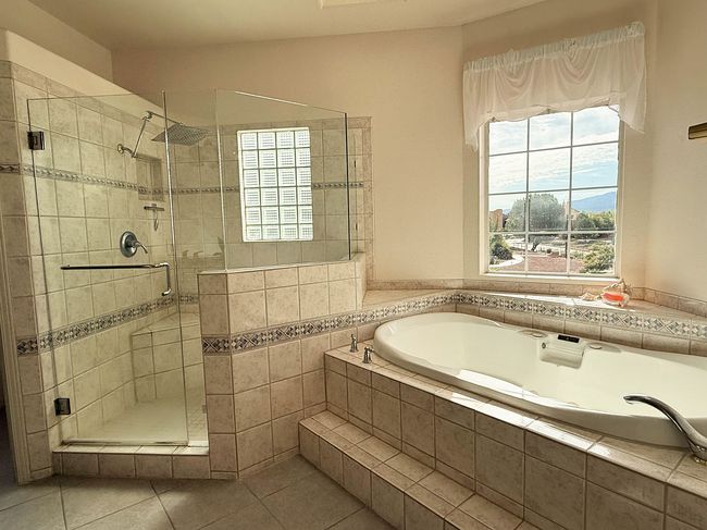 Photo of 2034 Rivers Edge Dr Ne, Rio Rancho, NM