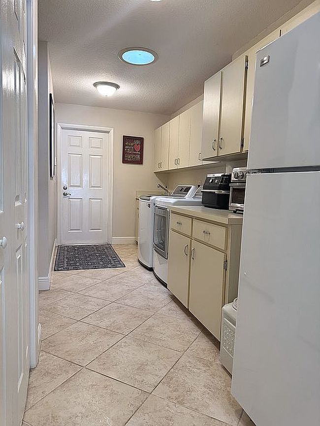 Image of 130 Deanna Dr