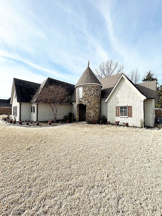 Additional photo 1 of property located at 3419 Chateau Pointe Blvd