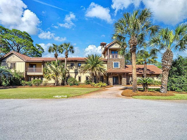 Image of 576 Shelter Cove Dr