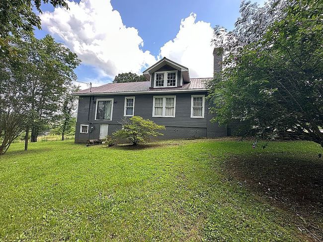 Photo of 324 S Oak St, Whitwell, TN