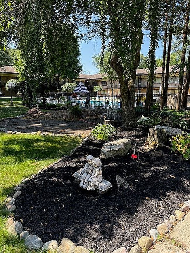 Additional photo 3 of property located at 995 N Cass Lake Rd Apt 123