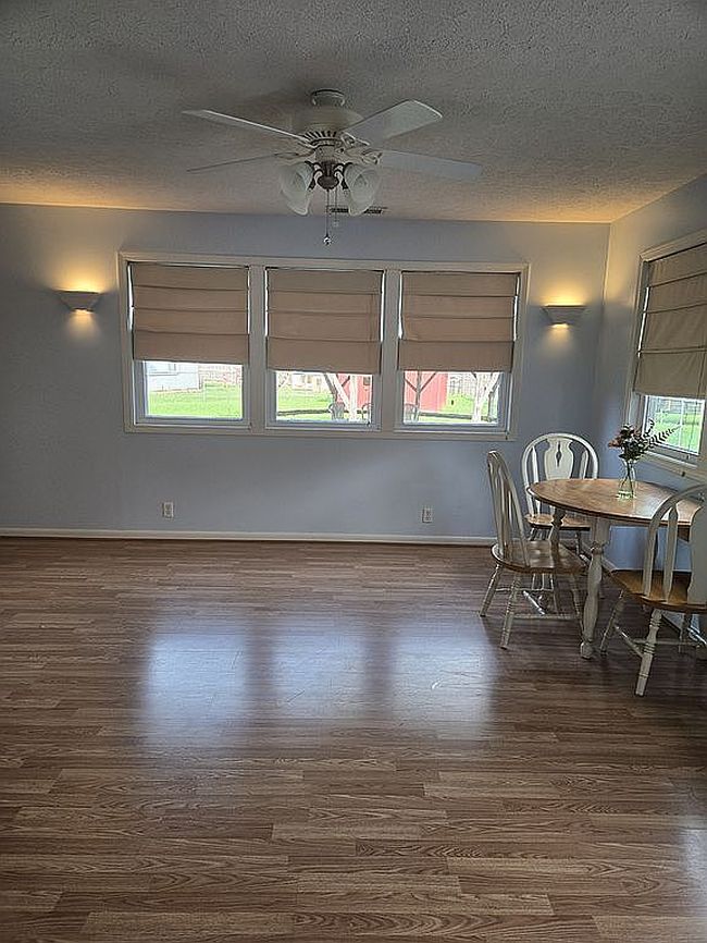 Additional photo 1 of property located at 9907 Plaudit Way