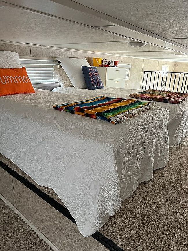 Image of 1204 Cedar Point Blvd #12