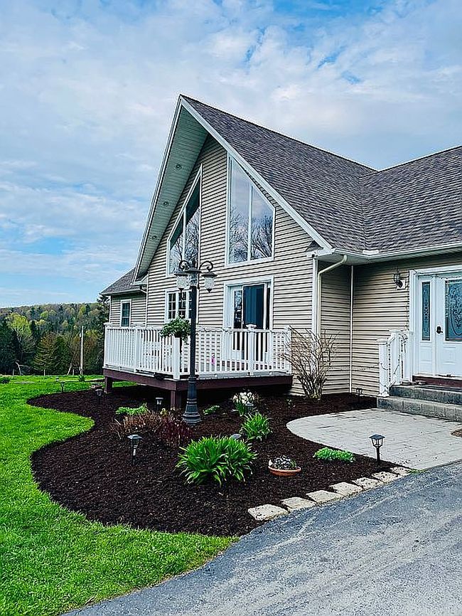 Photo of 964 Palin Farm Rd, Derby, VT