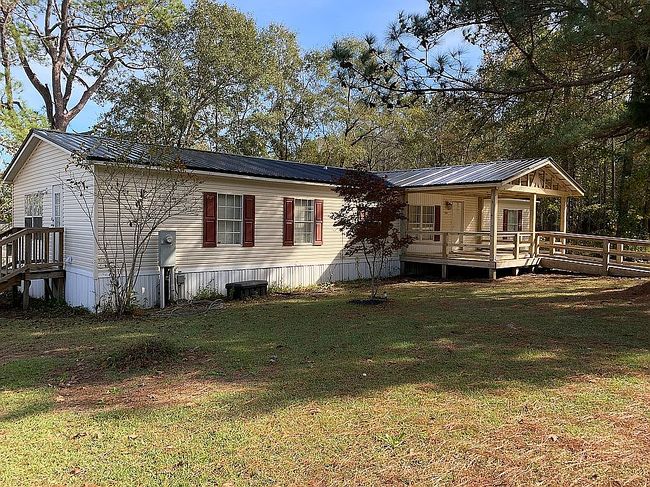 Preview of property located at 1523 Mckinnon Bridge Rd