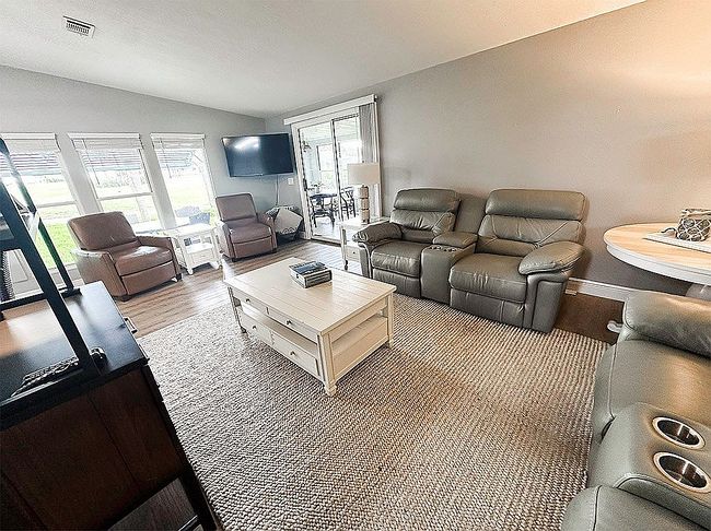 Photo of 1602 Hilton Head Blvd, Lady Lake, FL