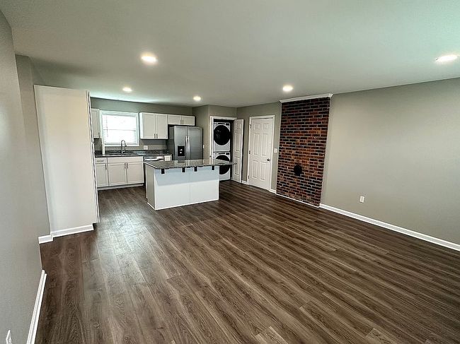 Additional photo 1 of property located at 392 New House Rd