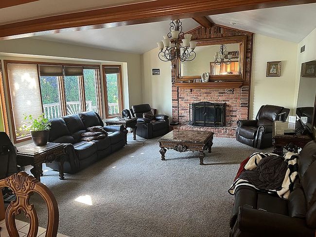 Photo of 49090 Driftwood Dr, Shelby Township, MI