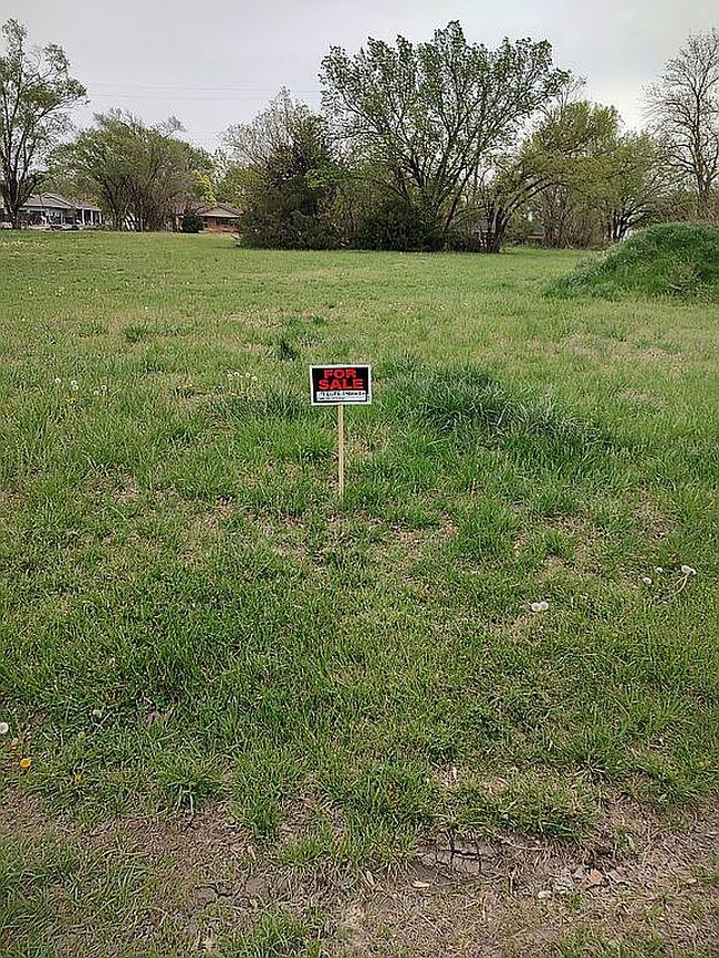 Photo of 0 N Elm St, Whitewater, KS