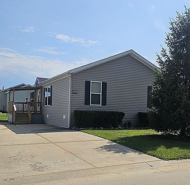 Photo of 2684 Biscayne Ct Lot 37, Lapeer, MI