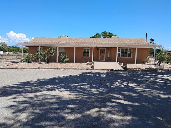 Photo of 1325 Truchas Trl, Bosque Farms, NM