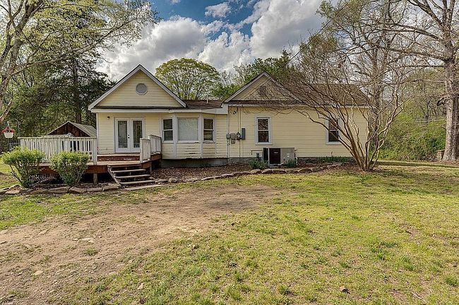 Image of 702 Retro Hughes Rd