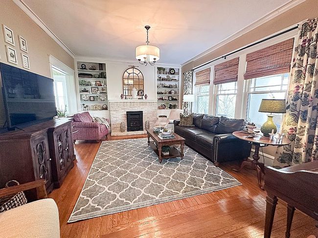 Image of 839 Chester Rd
