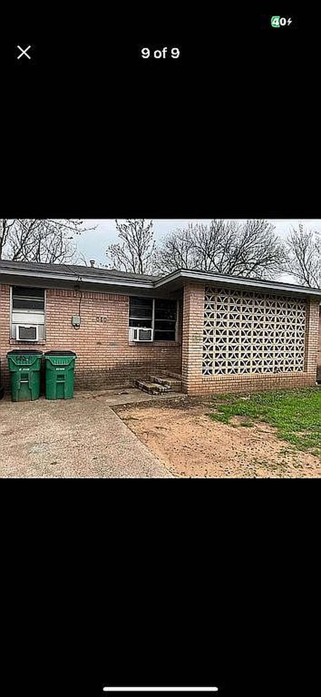 Image of 600 E 1st St #A