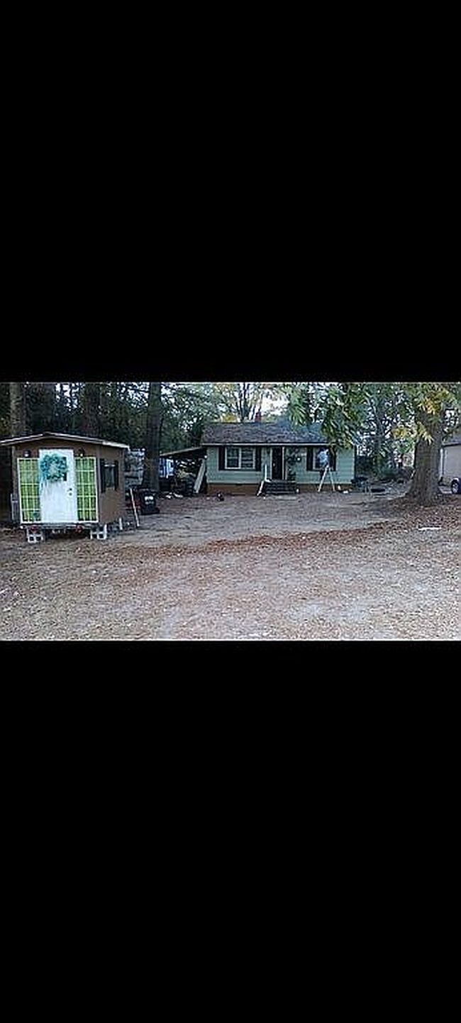 Photo of 404 W Old Rd, Lillington, NC