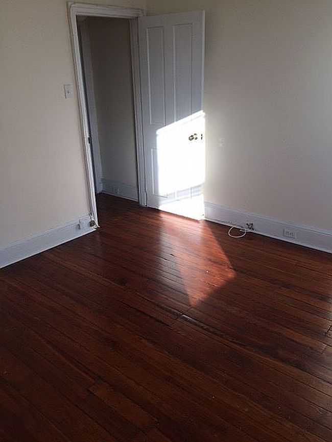 Photo of 3905 Warren St, Philadelphia, PA