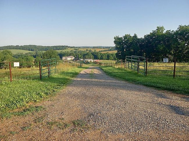 Photo of 21610 Carolina School Rd, Jamestown, MO