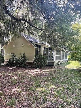 Preview of property located at 12 Sportsman Ct #2