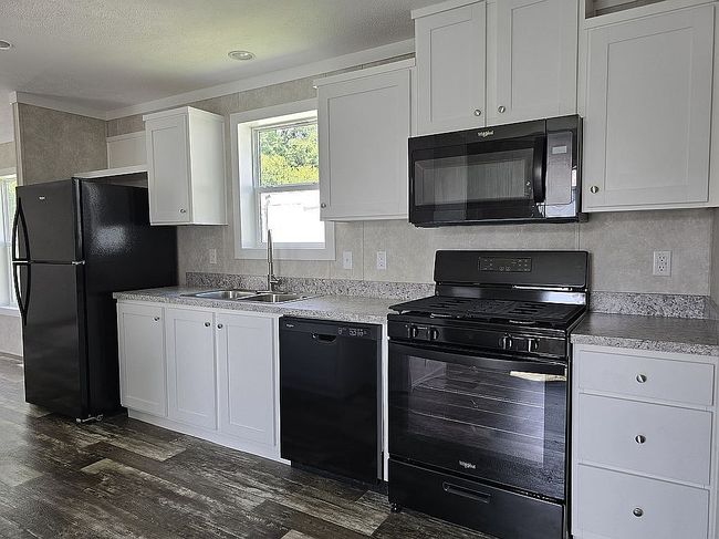 Photo of 312 W Crystal Flash Rd #17, North Webster, IN
