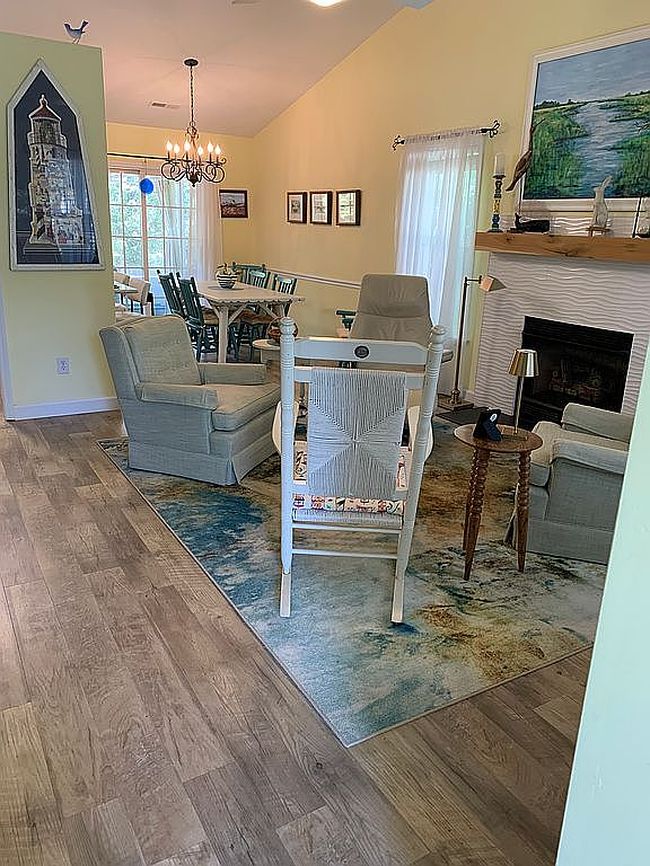 Photo of 2458 Somerset Place Dr, Winston Salem, NC