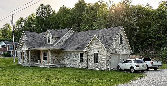 Photo of 161 Collier Ave, Jackson, KY