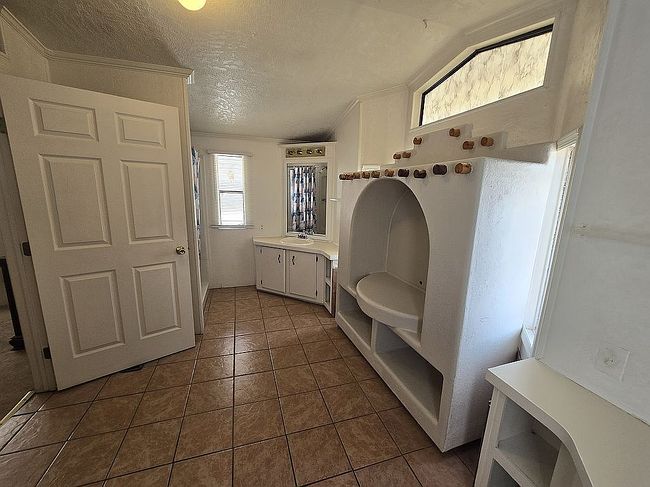 Photo of 7229 Gatling Dr Ne, Albuquerque, NM