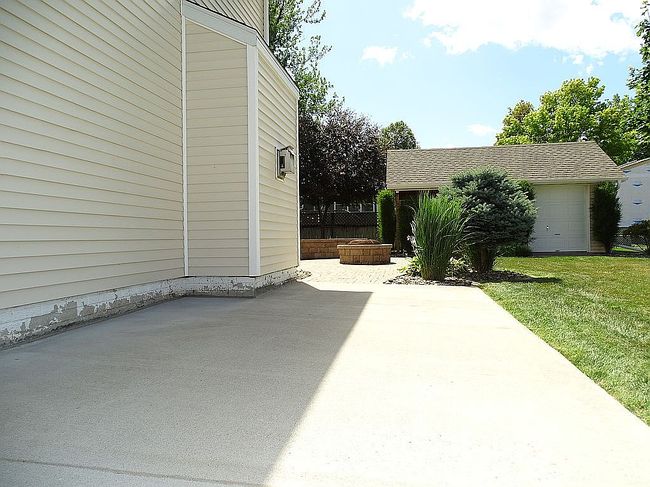 Image of 703 Ne Michael Ct