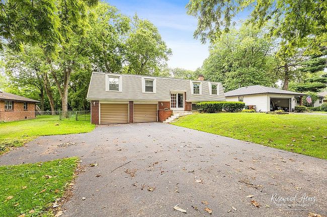 Additional photo 2 of property located at 2750 E Riverview Dr