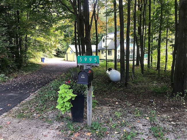 Image of 5995 Shadyshore Pkwy