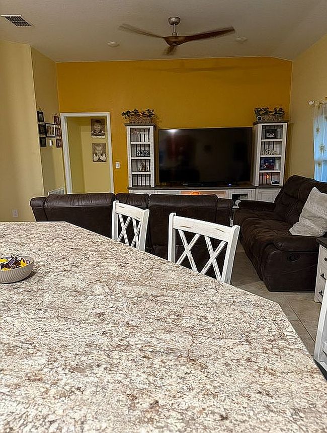 Additional photo 2 of property located at 1118 Yumuri St