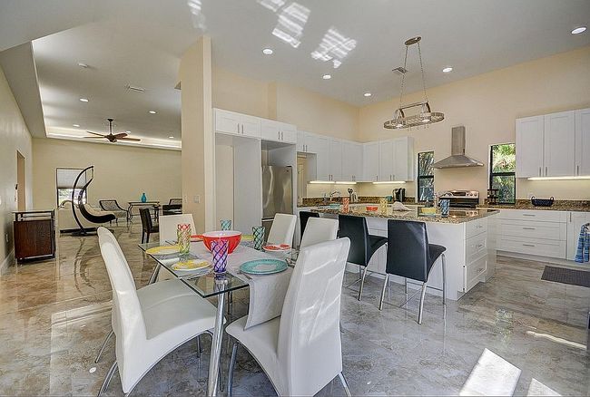 Photo of 3855 Nw 5th Ave, Boca Raton, FL