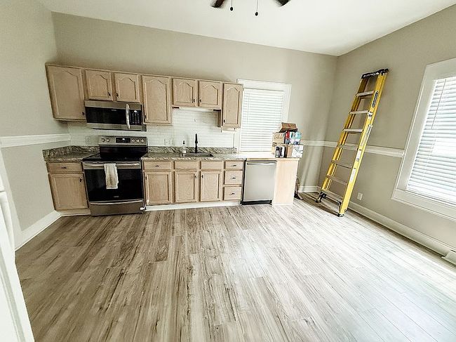Photo of 207 Woodside Cir, Simpsonville, SC