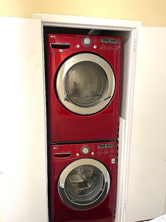 Photo of 2716 Schurz Ave Apt B3, Bronx, NY