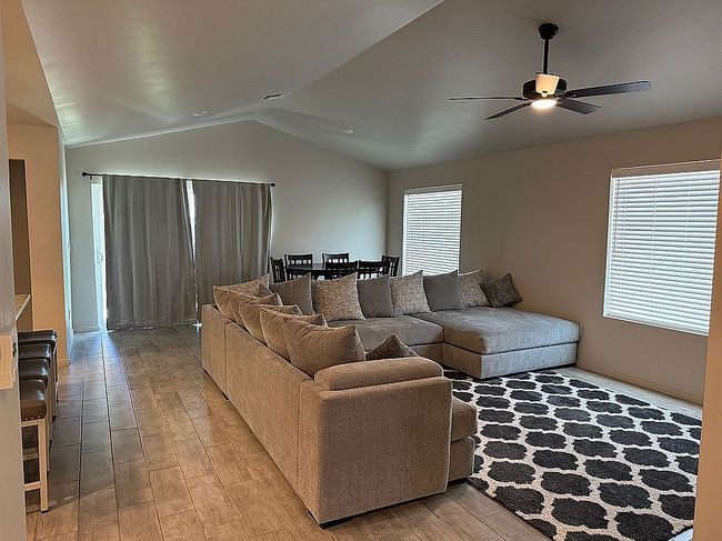 Image of 3184 Bluestem St
