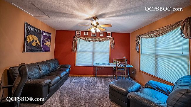 Photo of 1208 W Maple St, Eldridge, IA