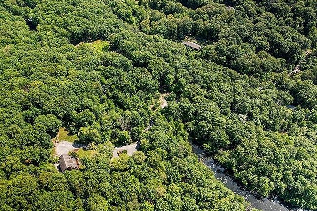 Photo of 311 Bellevue Rd, Lloyd, NY